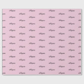 Elegant Lichtroze aangepaste scriptnaam Verjaardag Cadeaupapier (Vlak)