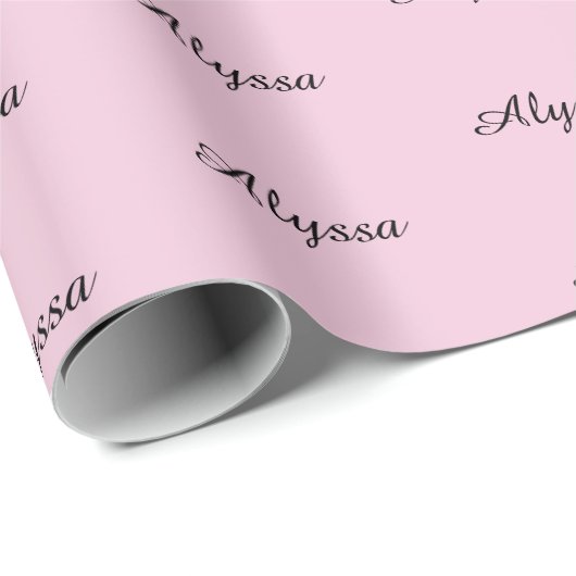 Elegant Lichtroze aangepaste scriptnaam Verjaardag Cadeaupapier (Rol Hoek)