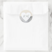 Elegant liefdeshart met bruid & bruidegom initiale ronde sticker (Tas)