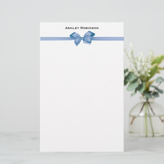 Elegant Light Blue Satin Bow on White Briefpapier (Staand voorkant)