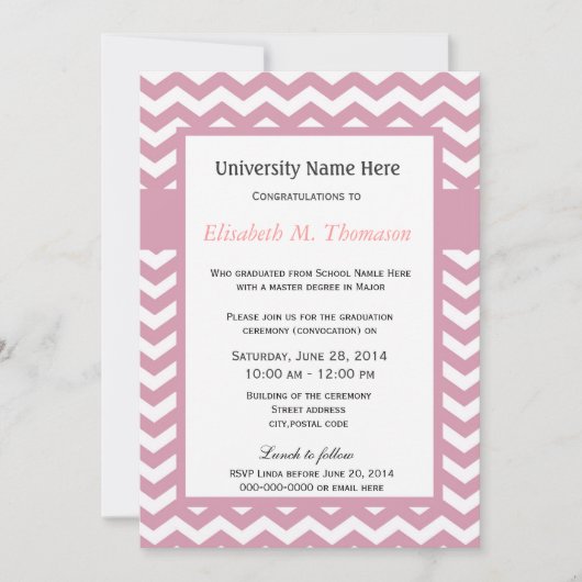 Elegant light cherry chevron afstuderen ceremonie kaart (Voorkant)