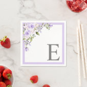 Elegant Lila Lavender Floral Initiaal Monogram Servet (Insitu)