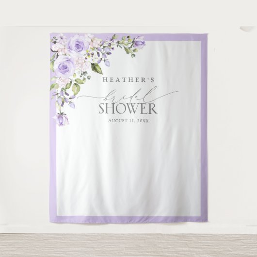 Elegant Lila Lavender Floral Shower Foto Booth Wandkleed (Voorkant)