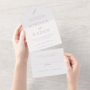 Elegant Lila Schrift Monogram Huwelijk All In One Uitnodiging