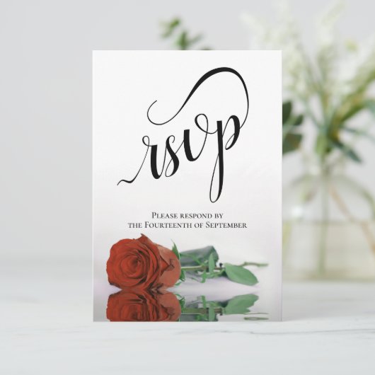 Elegant Long-Stemmed Rust Oranje Roos Wedding RSVP Kaartje (Staand voorkant)