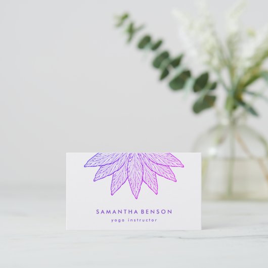 Elegant Lotus Flower Logo Yoga Visitekaartje (Staand voorkant)