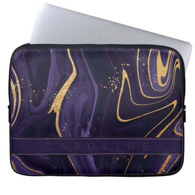 Elegant Luxury Paars Gold Marble Effect Monogram Laptop Sleeve (Voorkant)