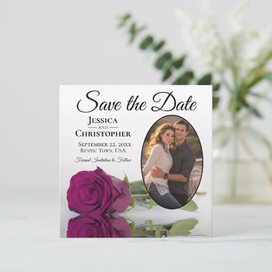 Elegant Magenta Roos op Witte Ovaal Fotobruiloft Save The Date (Staand voorkant)