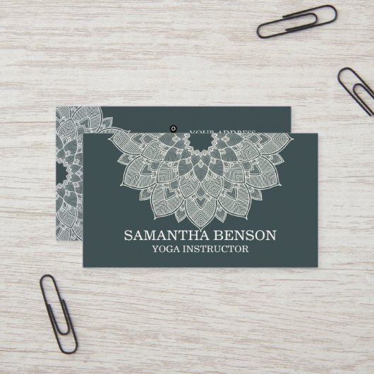 Elegant Mandala Lotus Logo Yoga Instructor Visitekaartje (Voorkant / Achterkant in situ)
