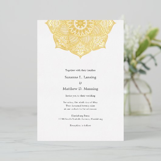 Elegant Mandala REAL GOLD FOIL bruiloft Folie Uitnodiging (Staand Voorkant)