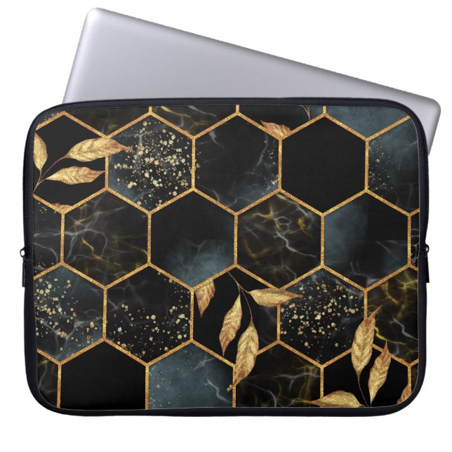 Elegant marmer & goud: Abstracte zeshoek textuur Laptop Sleeve (Voorkant)