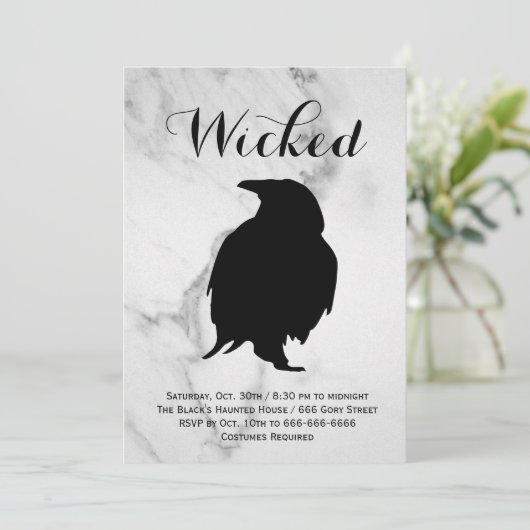 Elegant Marmeren Raaf Halloween Kostuumfeest Kaart (Staand voorkant)