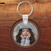 Elegant Maroon | Goud 2024 Afstuderen Pet Afstuder Sleutelhanger (Achterkant)