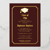 Elegant Maroon University Graduation Party Gold Folie Uitnodiging (Voorkant)