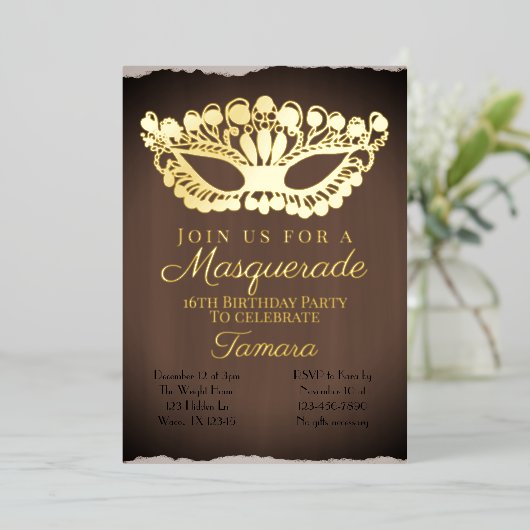 Elegant Masquerade Sixtetiende verjaardag Folie Uitnodiging (Staand Voorkant)