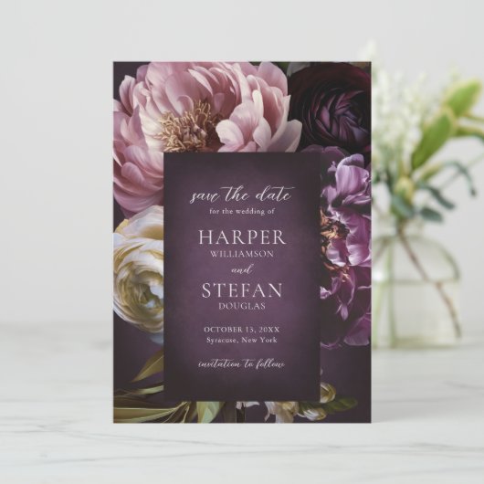 Elegant Maximalist Purple Floral Wedding Save The Date (Staand voorkant)