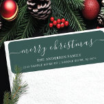 Elegant Merry Christmas retour adreslabel Etiket<br><div class="desc">Ons feestelijke retouradres label heeft Merry Christmas in een modern kalligrafie script lettertype op een groene achtergrond. Het is de perfecte manier om je vrienden en familie te laten weten waar je woont tijdens het vakantieseizoen. Dit label zal zeker een vleugje feestvreugde aan uw mail toevoegen en opgemerkt worden door...</div>