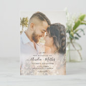 Elegant met uitnodiging tot het indienen van een f (Staand voorkant)