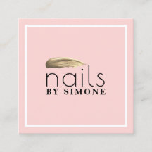 Elegant minimaal goudkleurige, lichtroze nagellak