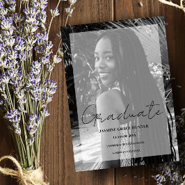 Elegant Minimal Black & White Photo Graduation Kaart