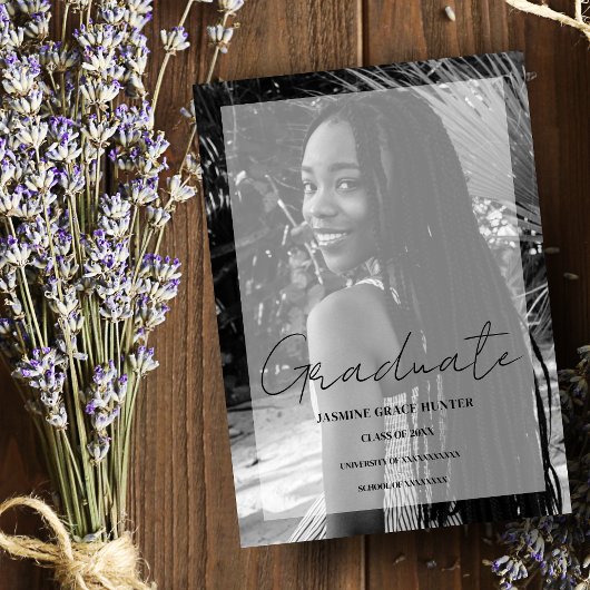 Elegant Minimal Black & White Photo Graduation Kaart
