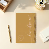Elegant Minimal Monogram Initialen Script Name Planner