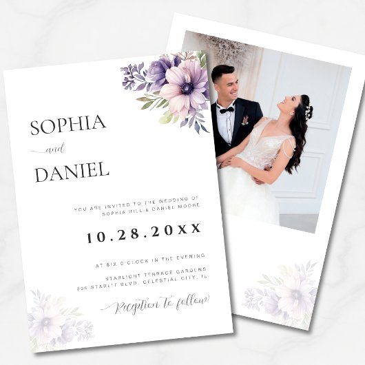 Elegant Minimal White Floral Wedding Invitation Kaart