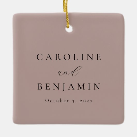Elegant Minimalist Dusty Mauve Calligraphy Wedding Keramisch Ornament (Voorkant)