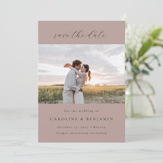 Elegant Minimalist Mauve Script Weduwen Twee Foto Save The Date (Staand voorkant)