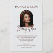 Elegant minimalist silver gray beauty salon flyer (Voorkant)