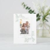 Elegant Minimalist White and Mint Holiday Floral Briefkaart (Staand voorkant)