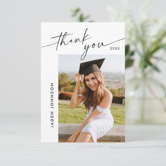 Elegant minimalistisch Afstuderen 2 foto Bedankkaart (Staand voorkant)