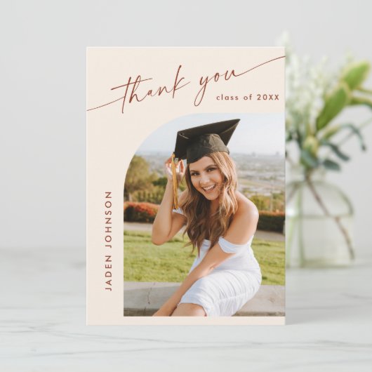 Elegant minimalistisch Afstuderen 2 foto QR code Bedankkaart (Staand voorkant)