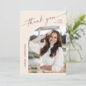 Elegant minimalistisch eenvoudig Afstuderen 2 foto Bedankkaart (Staand voorkant)