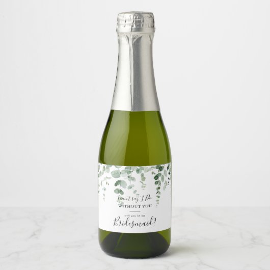Elegant minimalistisch eucalyptus bruidsmeisje voo sparkling wijnetiket (Voorkant)