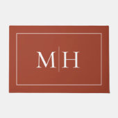 Elegant minimalistisch rood roest wit monogram deurmat (Voorkant)