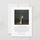 Elegant minimalistisch script hart bruiloft foto bedankkaart (Achterkant)