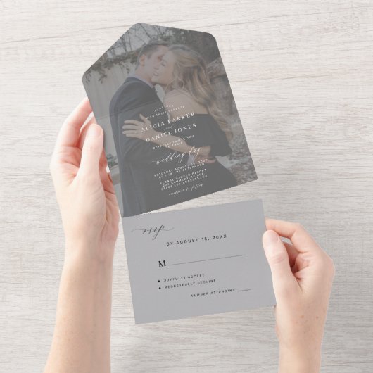 Elegant minimalistisch zwart-wit fotohuwelijk een all in one uitnodiging (Afscheurbaar)