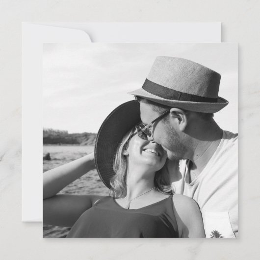 Elegant minimalistische foto van goudring save the date (Achterkant)