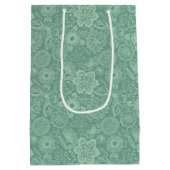 Elegant Mint-Green Tones Retro Floral Lace Medium Cadeauzakje (Achterkant)