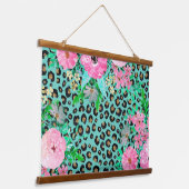 Elegant Mint Leopard Print en Floral Design Hangend Wandkleed (Gebogen)