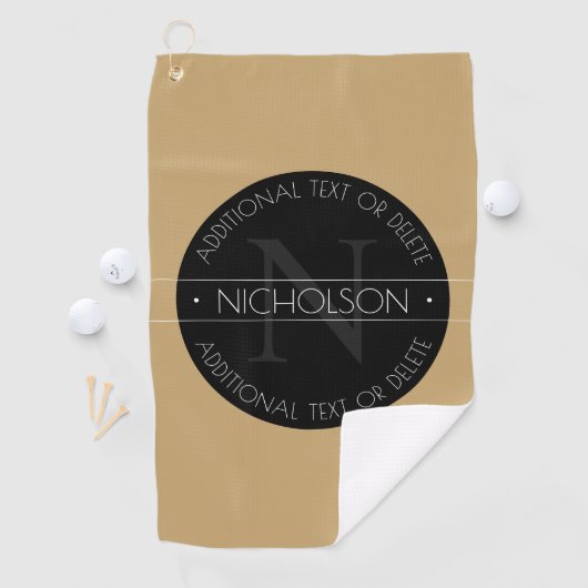 Elegant modern bewerkbaar monogram zwart wit goud golfhanddoek (Insitu)