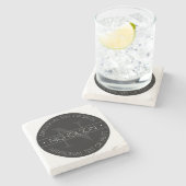 Elegant modern bewerkbaar monogram zwart-wit stenen onderzetter (Zijkant)