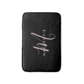 Elegant Modern Black Blush Pink Script Monogram Badmat (Voorkant Verticaal)