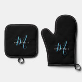 Elegant modern Black Sky Blue Script Monogram Ovenwant & Pannenlap Set (Voorkant)