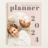Elegant Modern Blush Pink Custom Family Photo 2023 Planner (Voorkant)