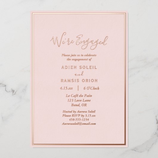 Elegant modern Blush Roos Gold We zijn betrokken Folie Uitnodiging (Voorkant)