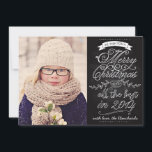 Elegant modern Chalkboard - kerstfotokaart Feestdagenkaart<br><div class="desc">Elegant, moderne kerstfotokaart met je favoriete familiefoto. Getelegrafeerd met witte bloei, zwengels en spandoeken op een zwarte achtergrond. Fancy en stijlvol staat: "Wij wensen u een vrolijk kerstfeest en alle beste in 2014" met een moderne typografie. Verstuur de harste wensen naar familie en vrienden met deze mooie kaart. Sommige elementen...</div>