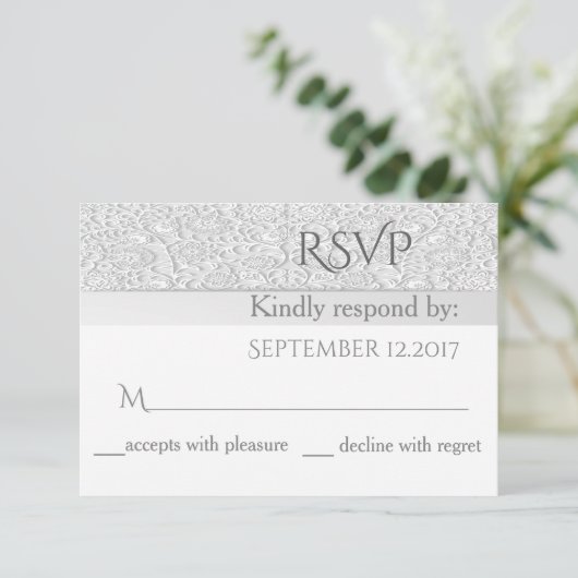 Elegant modern chic white floral bruiloft RSPV RSVP Kaartje (Staand voorkant)