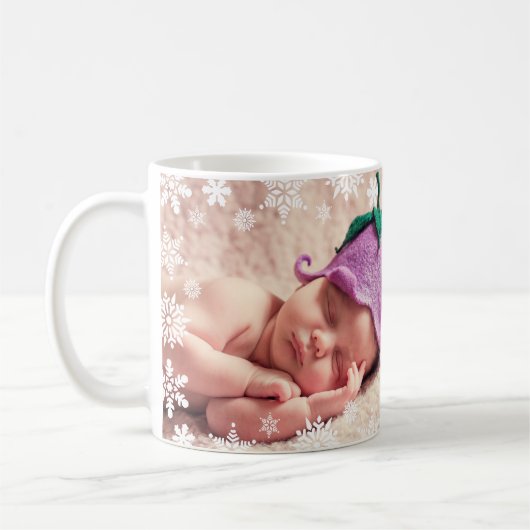 Elegant modern eerste kerstfoto baby, aangepast koffiemok (Links)